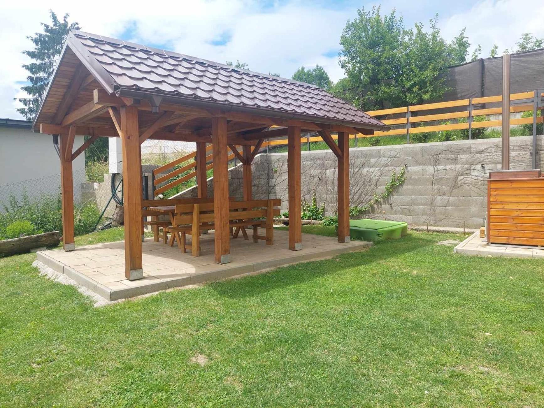 Burg Nad Banskou Stiavnicou Vendégház Hegybánya Kültér fotó