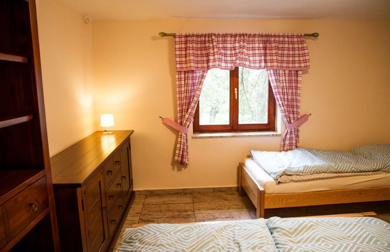 Burg Nad Banskou Stiavnicou Vendégház Hegybánya Kültér fotó
